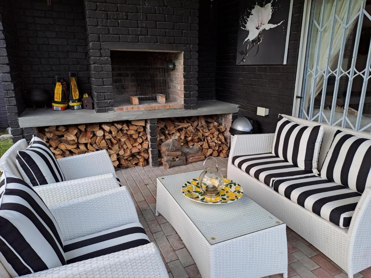 Milky Way Executive Suite Hermanus Exteriér fotografie